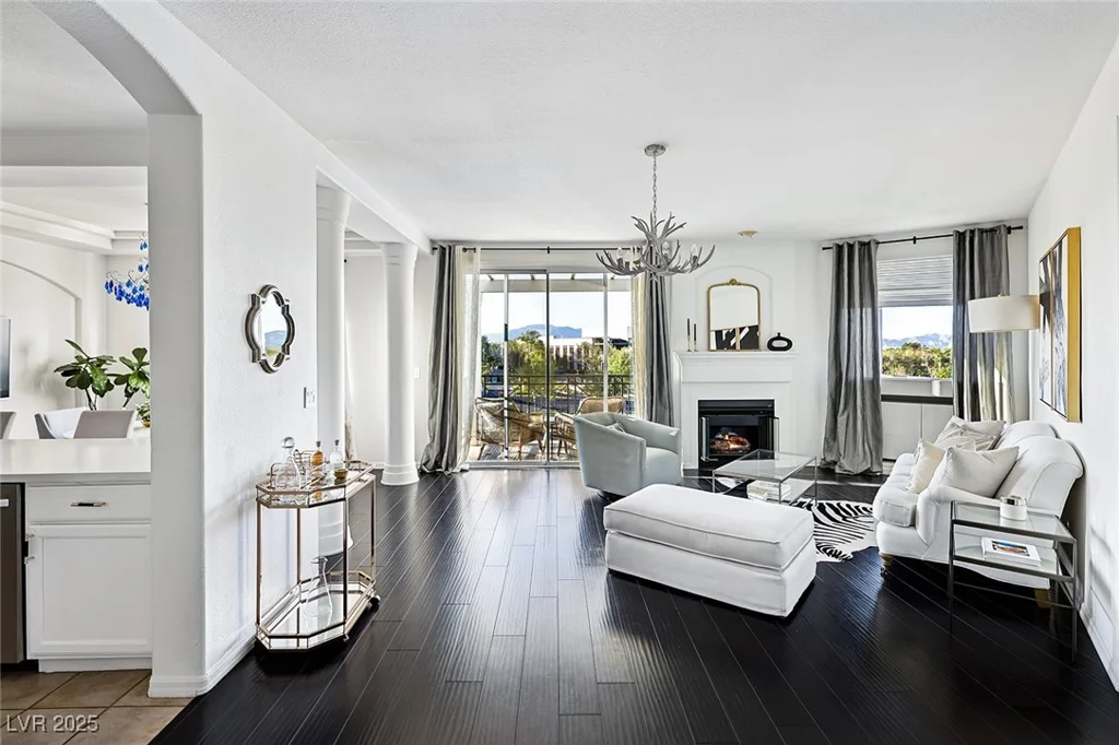 9430 Laguna Niguel, Las Vegas, NV 89134