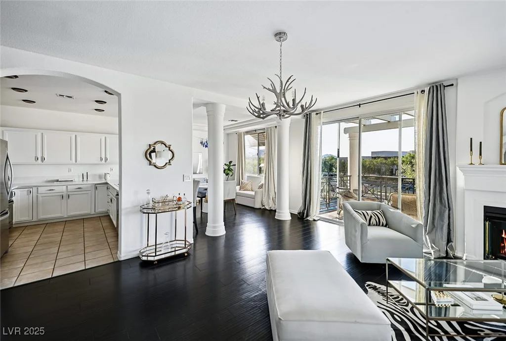 9430 Laguna Niguel, Las Vegas, NV 89134
