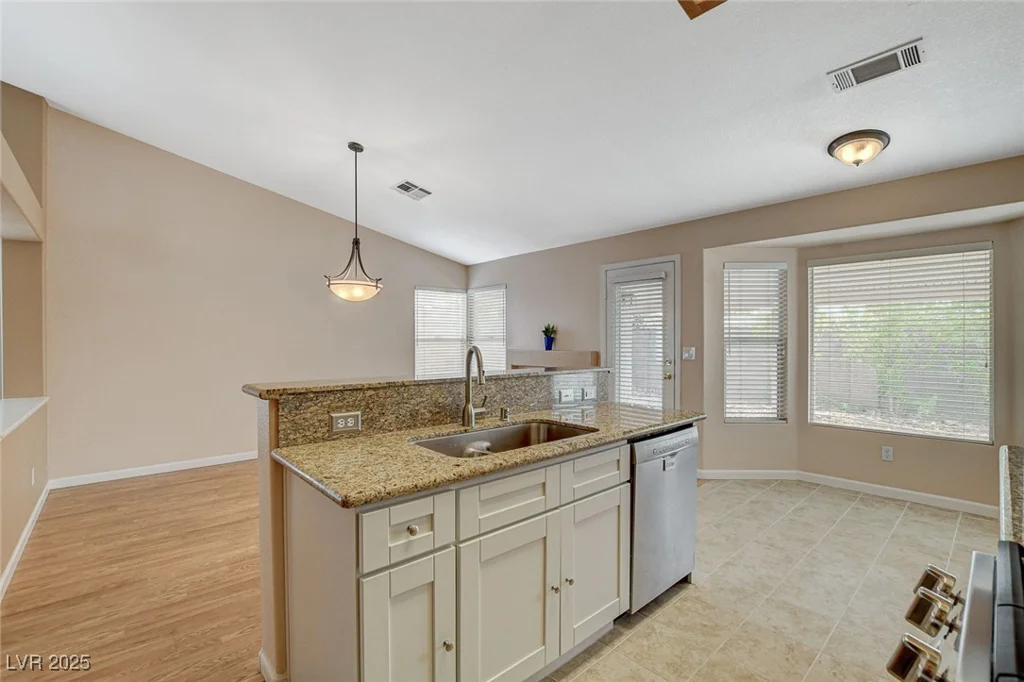 1981 Spring Lake, Henderson, NV 89002