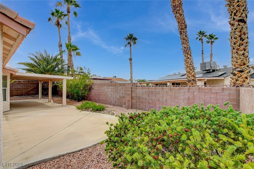 1981 Spring Lake, Henderson, NV 89002
