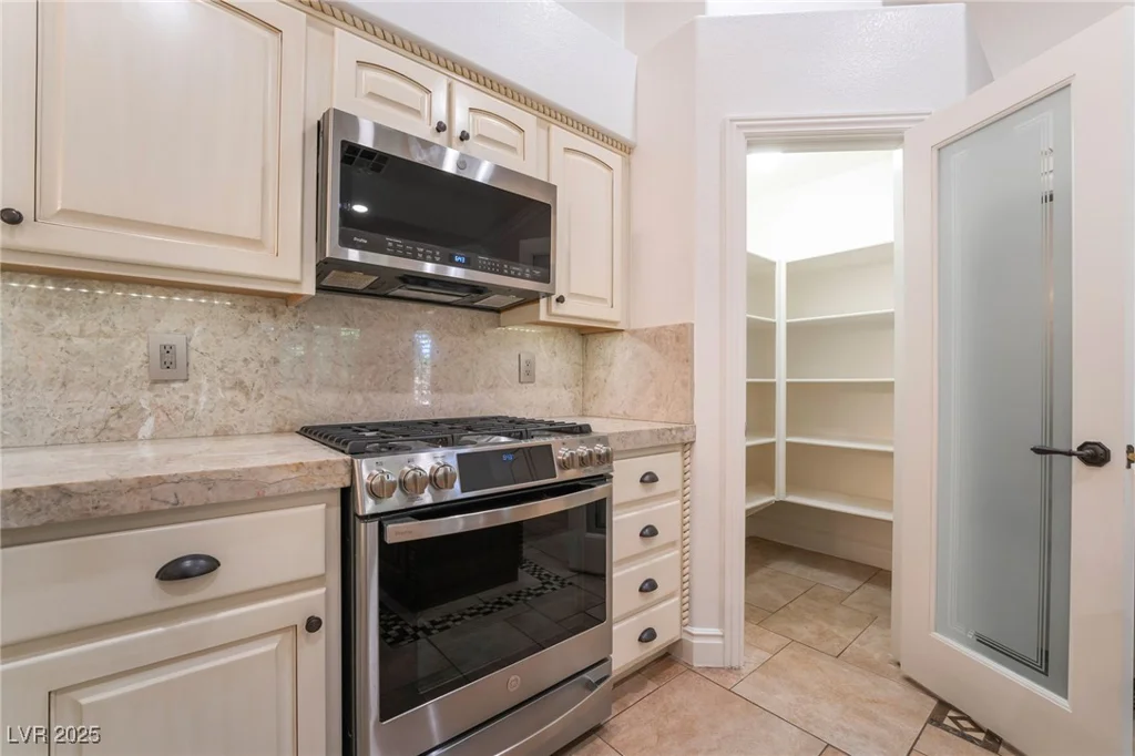 4014 Trapani, Las Vegas, NV 89141