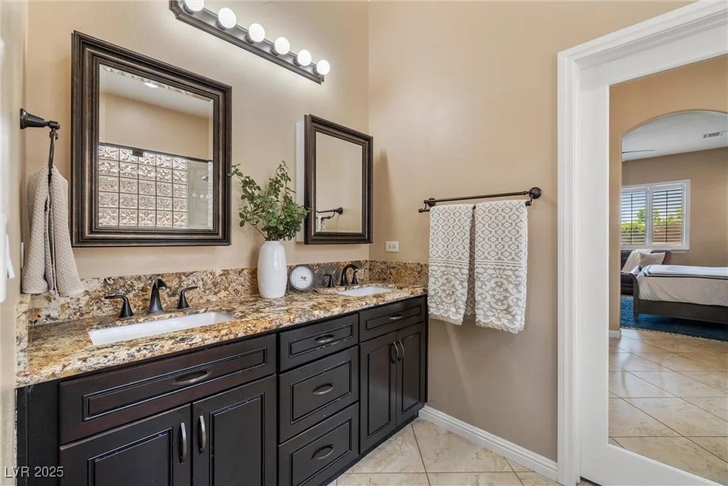 7914 Elk Mountain, Las Vegas, NV 89113