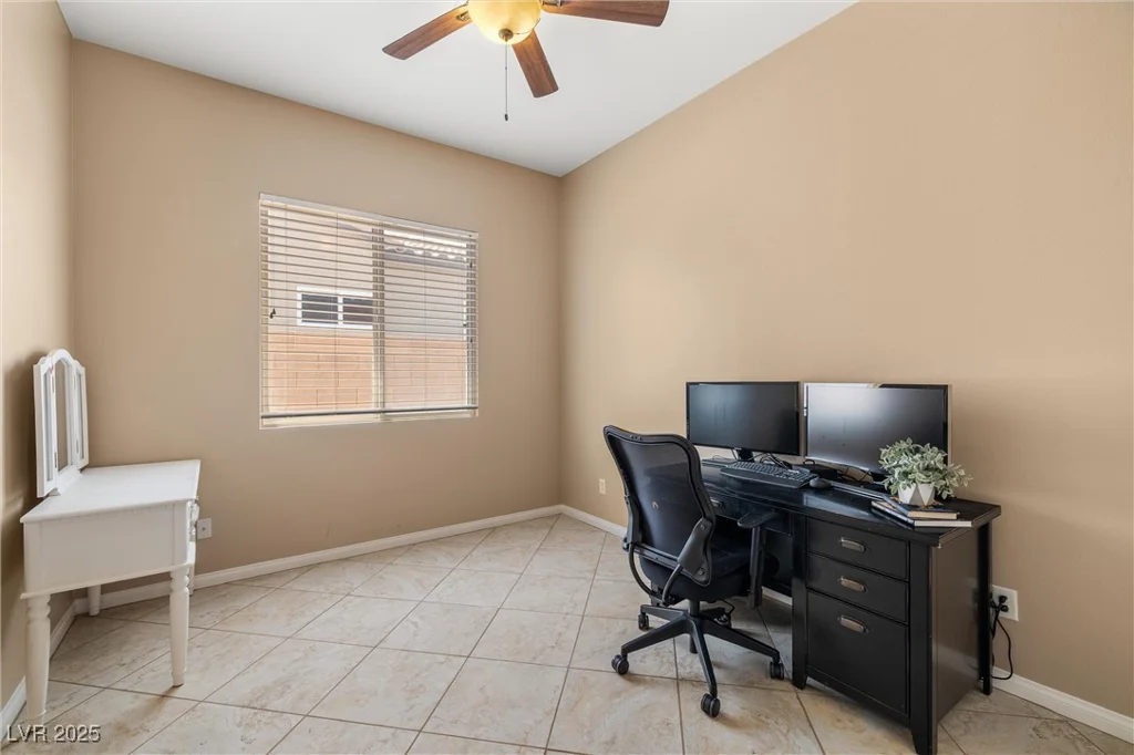 7914 Elk Mountain, Las Vegas, NV 89113