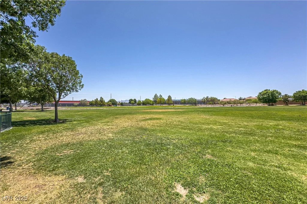 7914 Elk Mountain, Las Vegas, NV 89113