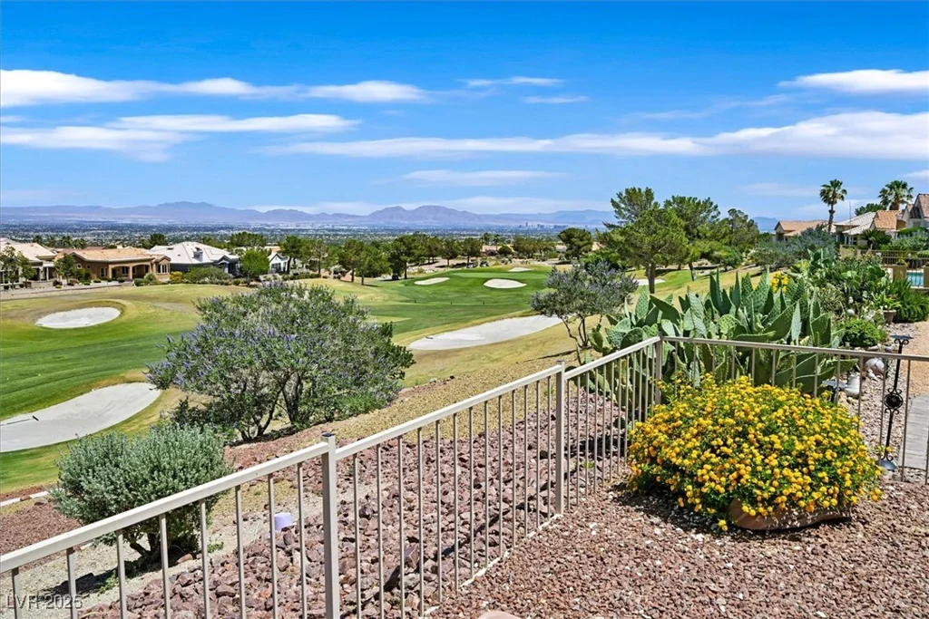 10700 Button Willow, Las Vegas, NV 89134