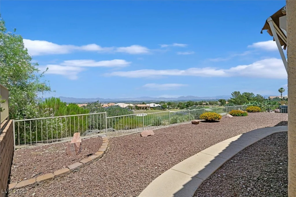 10700 Button Willow, Las Vegas, NV 89134