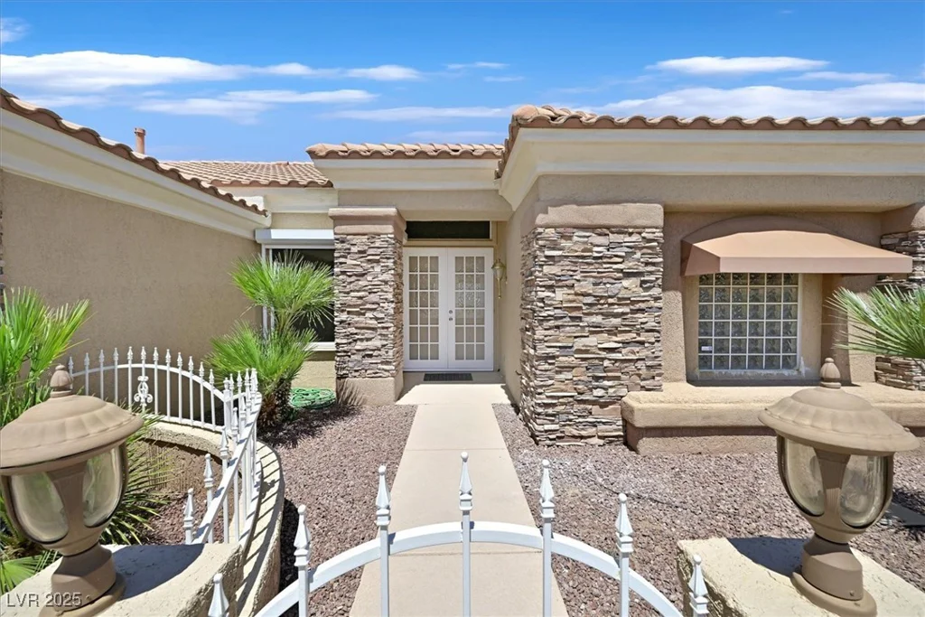 10700 Button Willow, Las Vegas, NV 89134