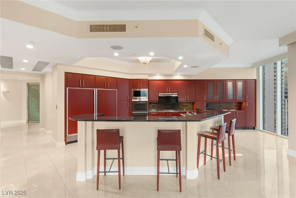 2747 Paradise, Las Vegas, NV 89109