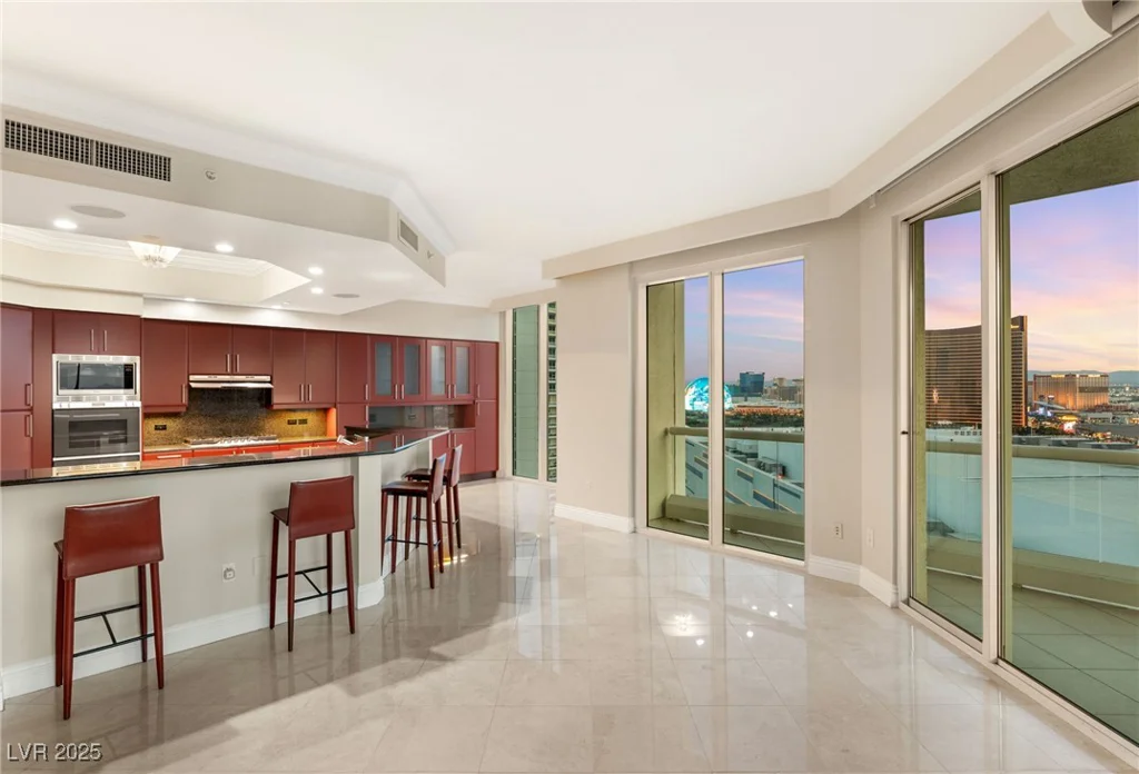 2747 Paradise, Las Vegas, NV 89109