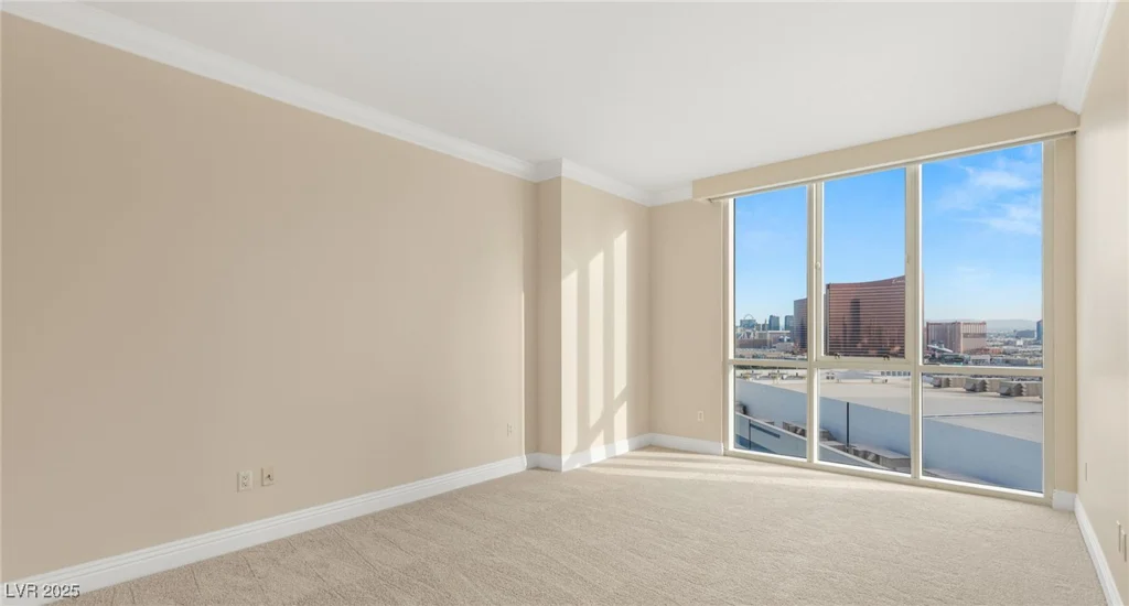 2747 Paradise, Las Vegas, NV 89109