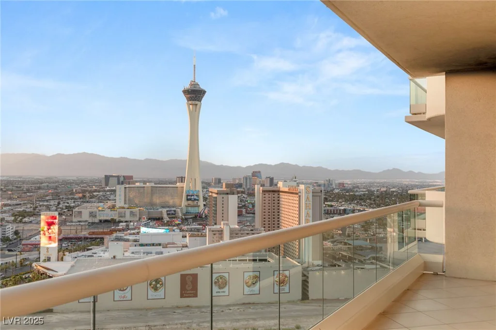 2747 Paradise, Las Vegas, NV 89109