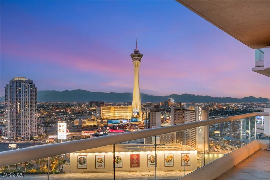 2747 Paradise, Las Vegas, NV 89109