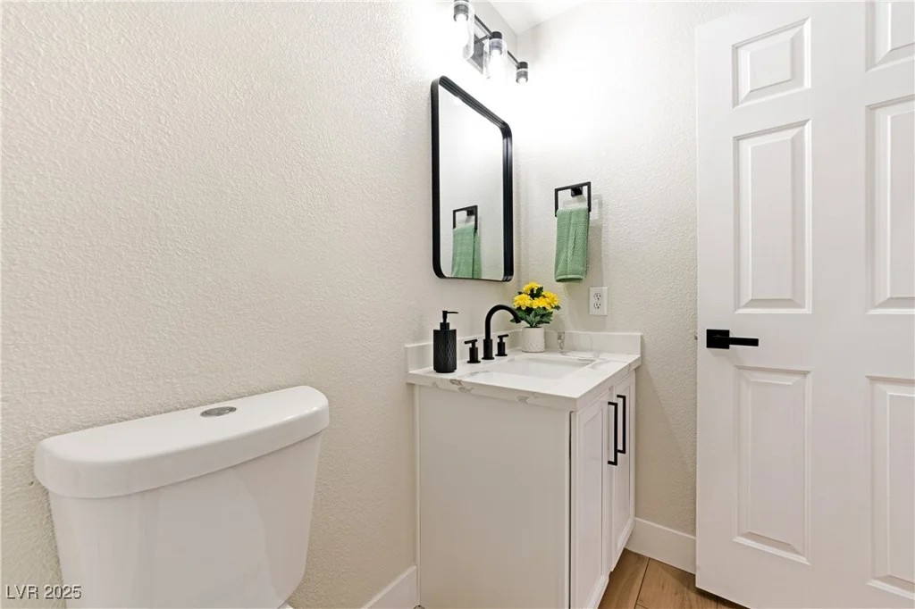 10017 Snow Crest, Las Vegas, NV 89134