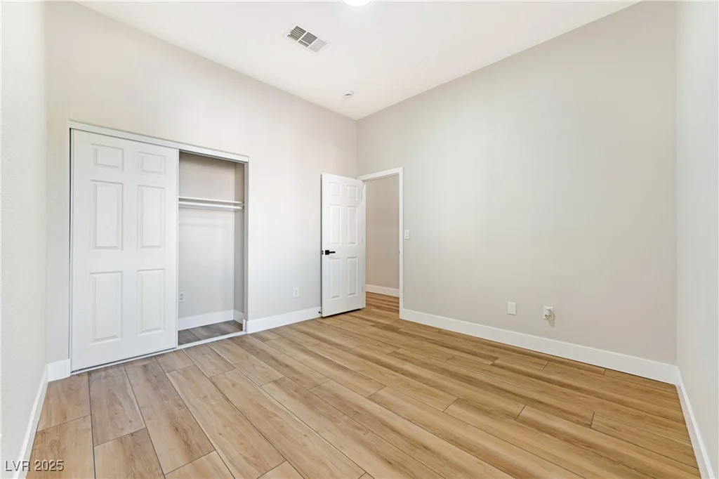 10017 Snow Crest, Las Vegas, NV 89134