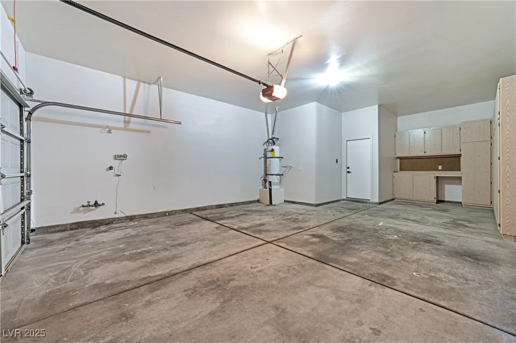 10017 Snow Crest, Las Vegas, NV 89134