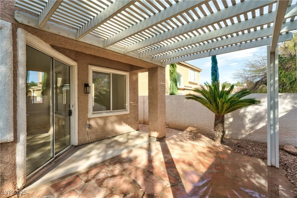 10017 Snow Crest, Las Vegas, NV 89134