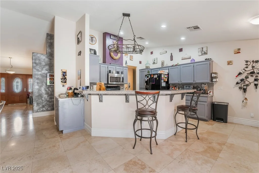 7517 Elk Meadows, Las Vegas, NV 89131