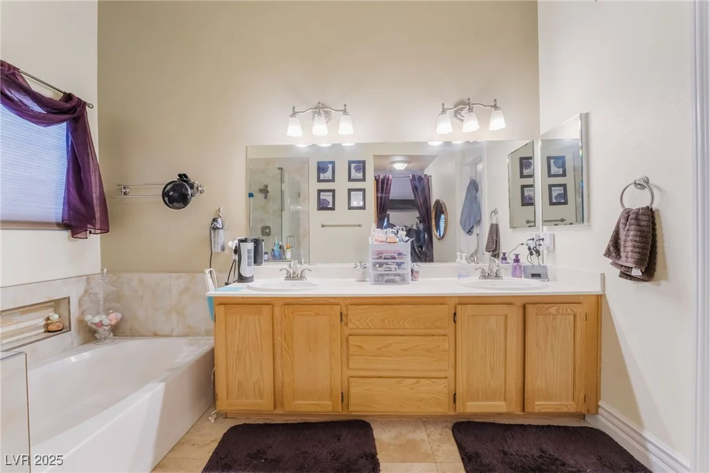 7517 Elk Meadows, Las Vegas, NV 89131