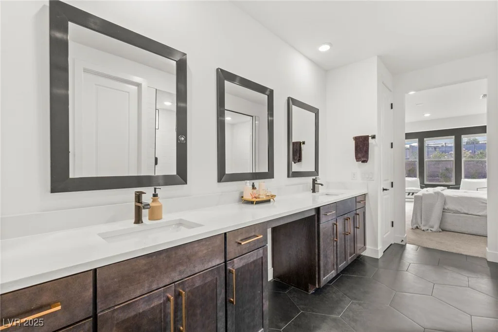 389 Red Feather Peak, Las Vegas, NV 89138
