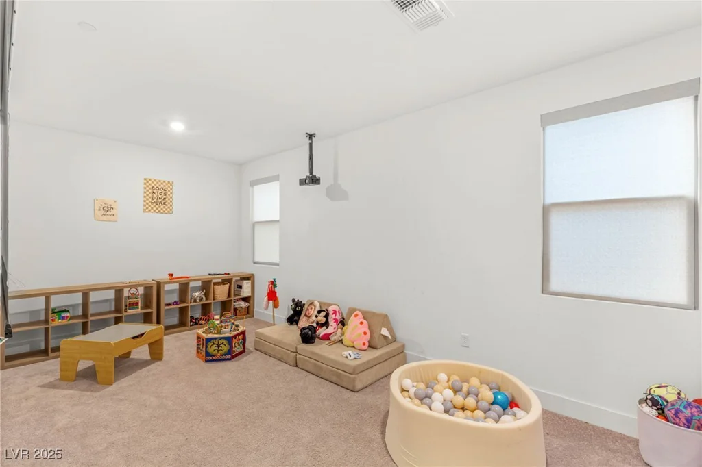 389 Red Feather Peak, Las Vegas, NV 89138