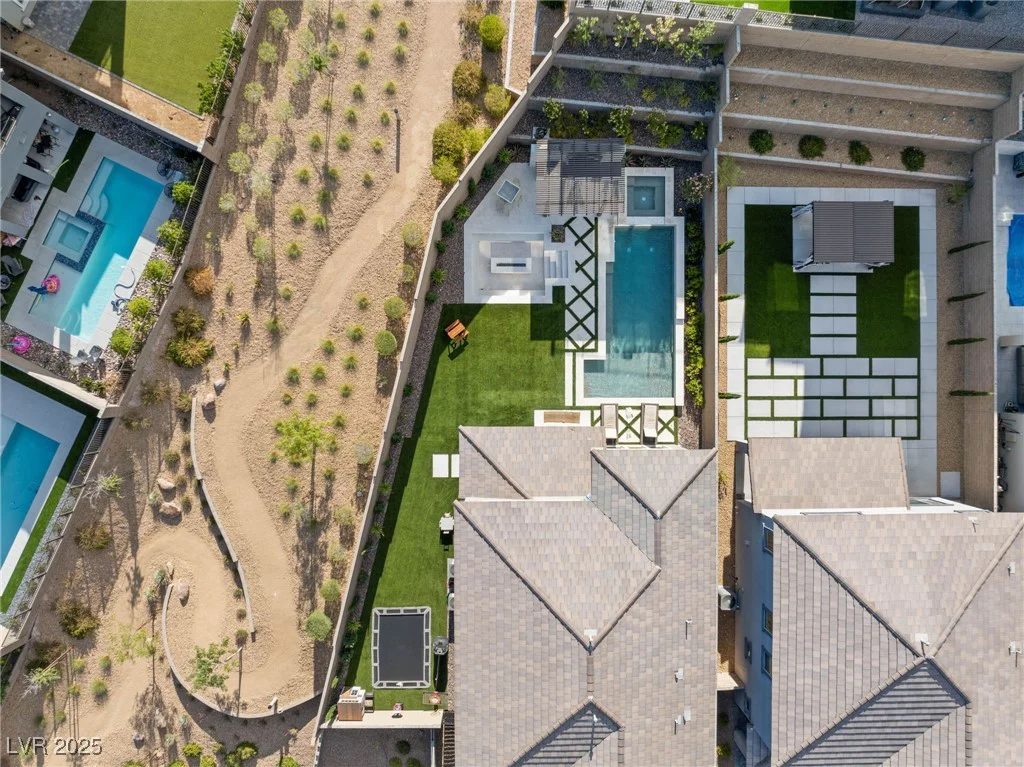 389 Red Feather Peak, Las Vegas, NV 89138