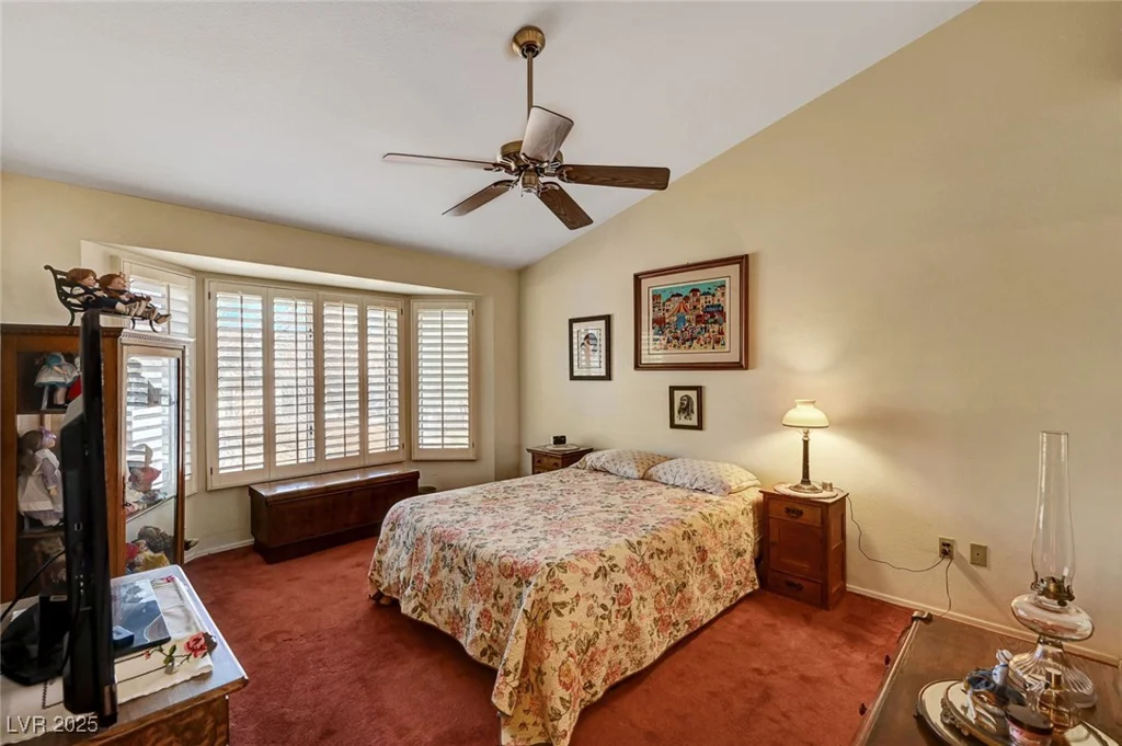 9912 Woodhouse, Las Vegas, NV 89134