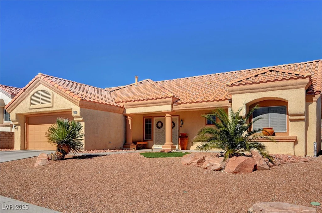 9912 Woodhouse, Las Vegas, NV 89134