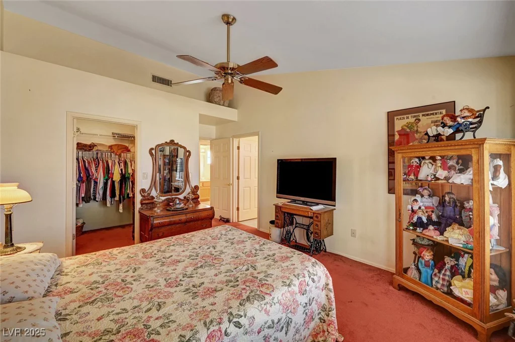 9912 Woodhouse, Las Vegas, NV 89134