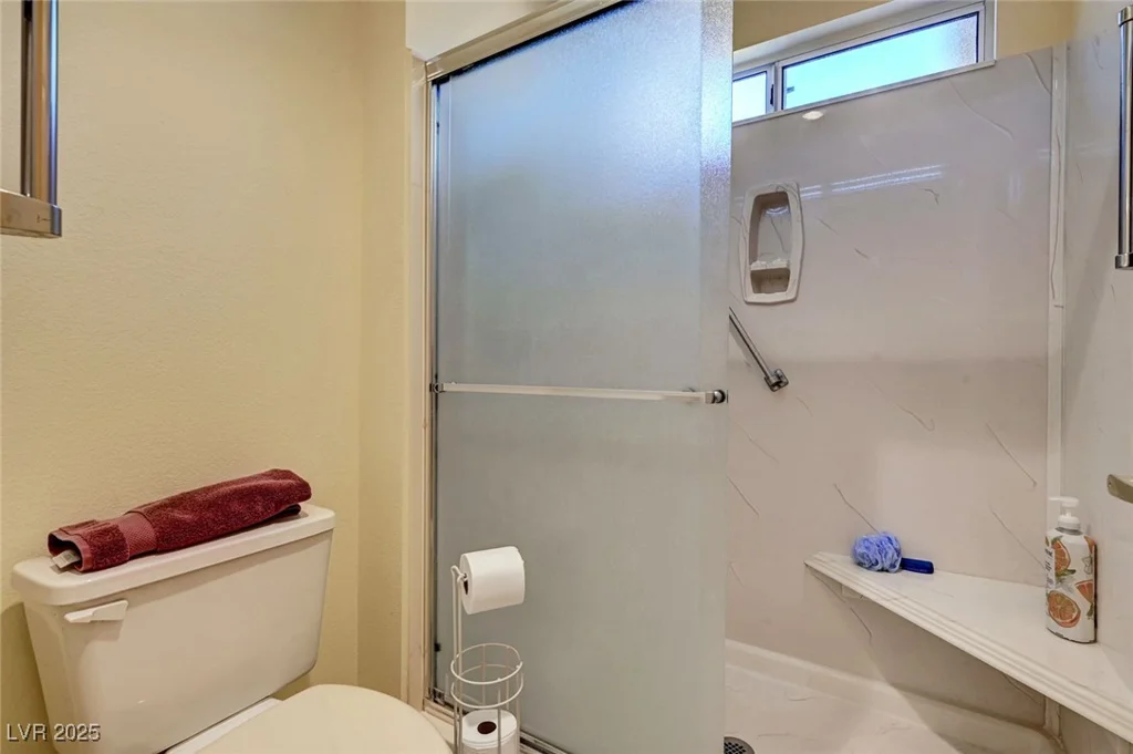 9912 Woodhouse, Las Vegas, NV 89134