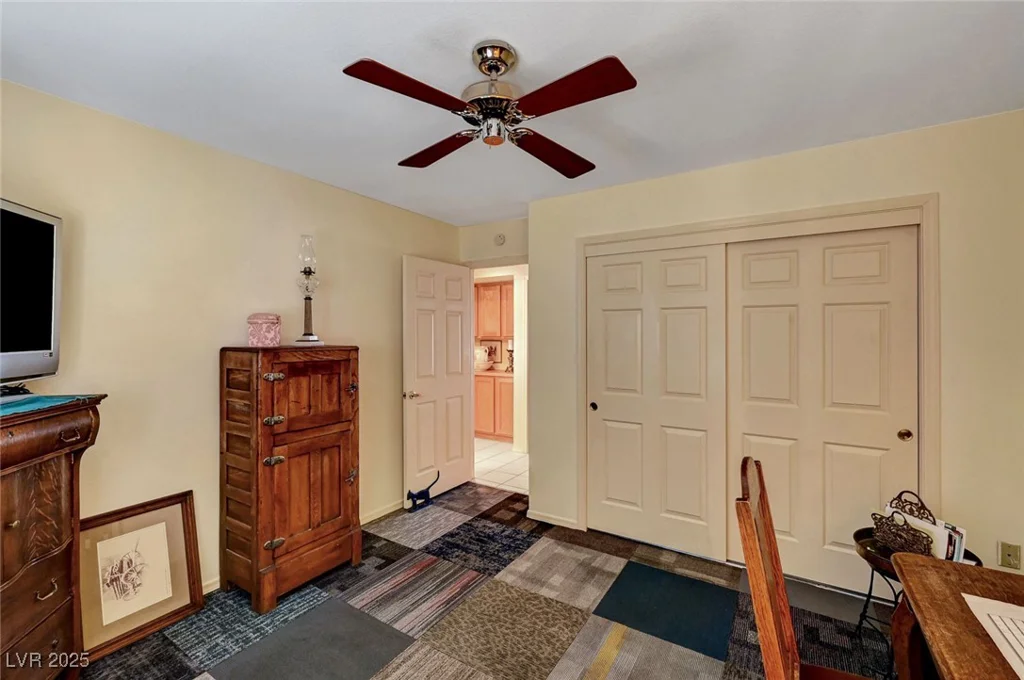 9912 Woodhouse, Las Vegas, NV 89134