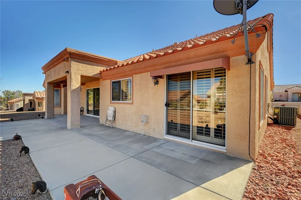 9912 Woodhouse, Las Vegas, NV 89134