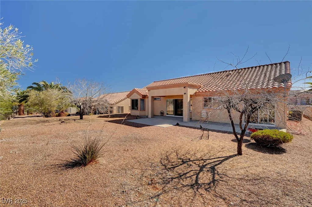 9912 Woodhouse, Las Vegas, NV 89134