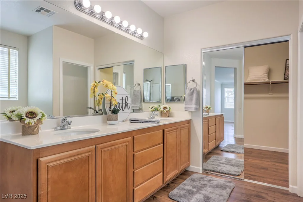 5889 Wildhorse Ledge, Las Vegas, NV 89131