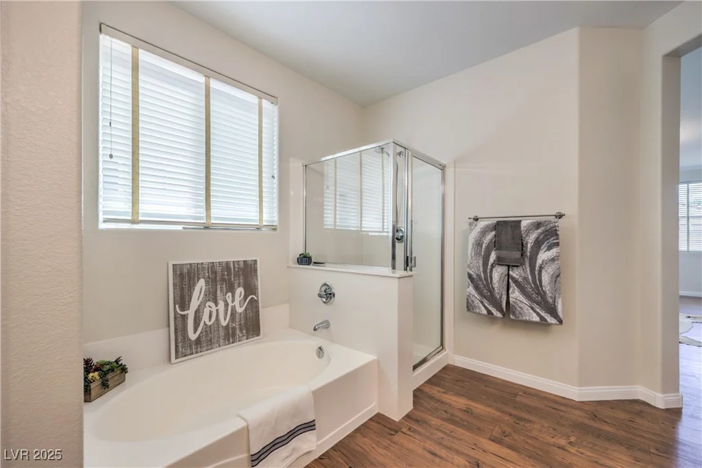 5889 Wildhorse Ledge, Las Vegas, NV 89131