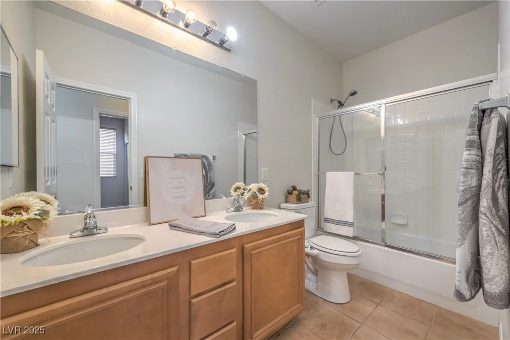 5889 Wildhorse Ledge, Las Vegas, NV 89131