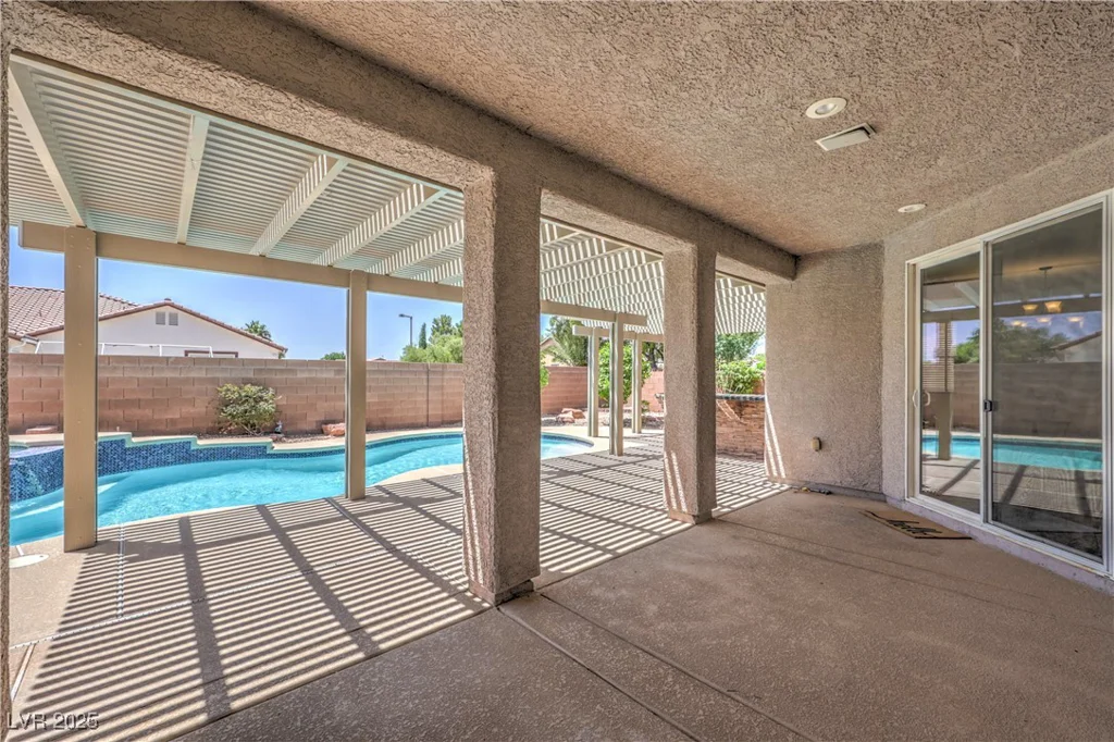 5889 Wildhorse Ledge, Las Vegas, NV 89131