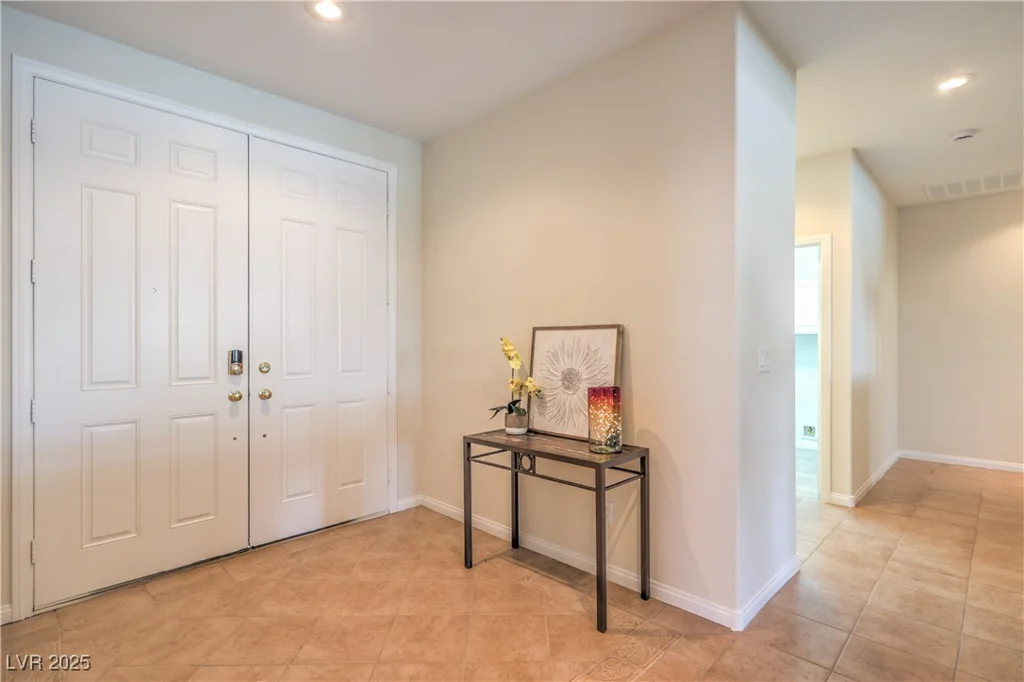 5889 Wildhorse Ledge, Las Vegas, NV 89131