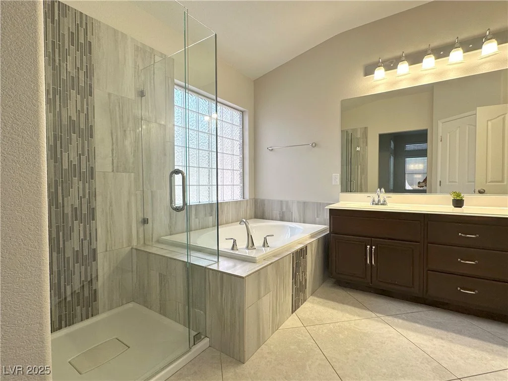 33 Hatten Bay, Henderson, NV 89012