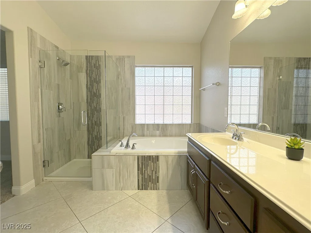 33 Hatten Bay, Henderson, NV 89012
