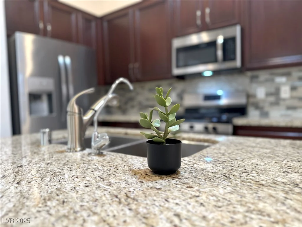33 Hatten Bay, Henderson, NV 89012