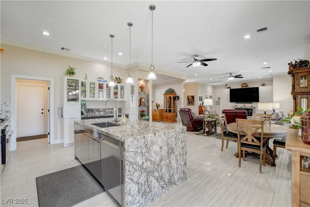 3120 Darby Falls, Las Vegas, NV 89134