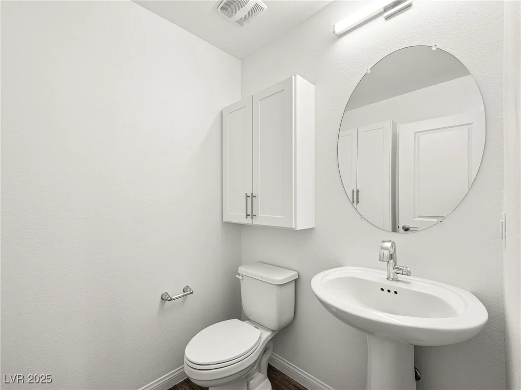 12112 Polar White, Las Vegas, NV 89183
