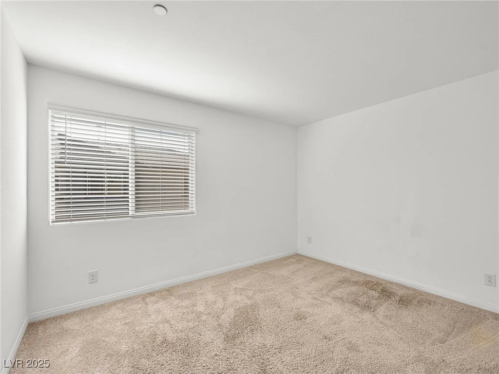 12112 Polar White, Las Vegas, NV 89183