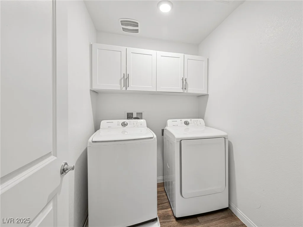 12112 Polar White, Las Vegas, NV 89183