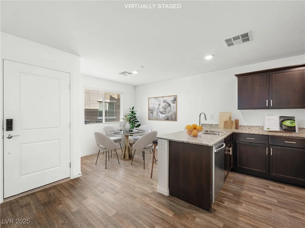 12112 Polar White, Las Vegas, NV 89183