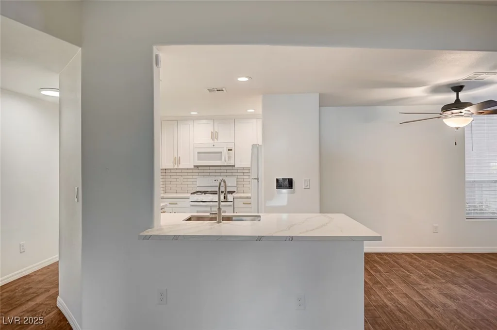 2050 Warm Springs, Henderson, NV 89014