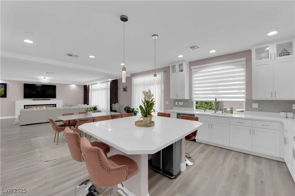 5788 Robin Ridge, Las Vegas, NV 89141