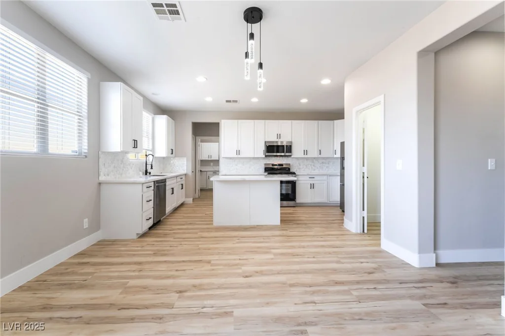 2625 Cattrack, North Las Vegas, NV 89081