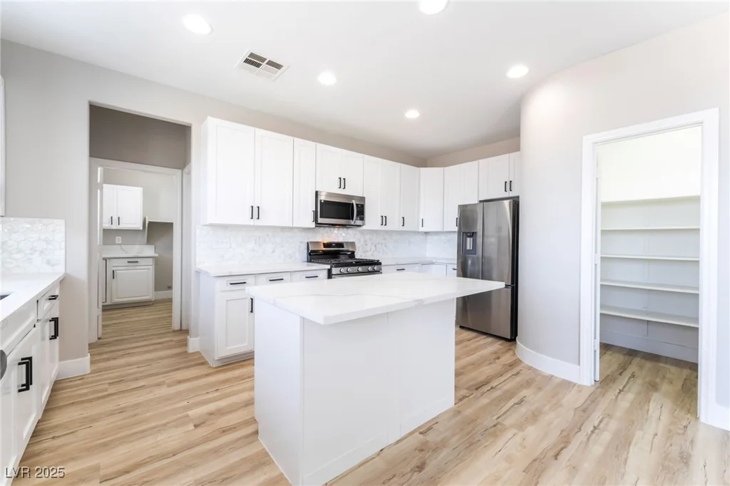 2625 Cattrack, North Las Vegas, NV 89081