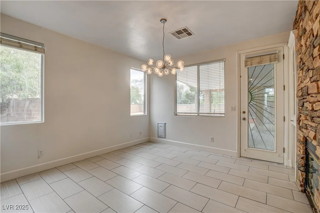 3200 Ridgecliff, Las Vegas, NV 89129